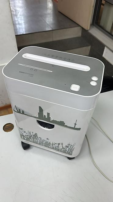 каранда муссо: Шредер для бумаги papermonster L103 - Компактный офисный уничтожитель — 1