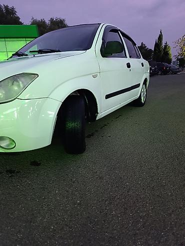 uaz satisi: Saipa Tiba sedan – ağ rəng Əsas xüsusiyyətlər: - Kuzov: 4 qapılı — 6