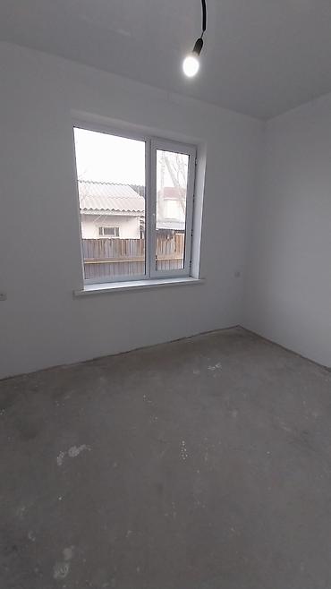 Продажа коттеджей и домов: Срочно продаю дом, с.Маевка, ул.Школьная-Веселая, участок 1,75 соток — 10