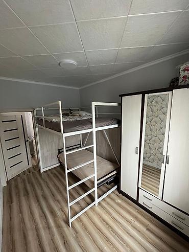 Продажа коттеджей и домов: Продается дом в городе Токмак * Комнаты: 5 спален большой зал — 9
