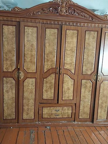 Digər mebel: Yataq desti ve divan kreslo hamisi bir yerde satilir.Qiymetde — 3