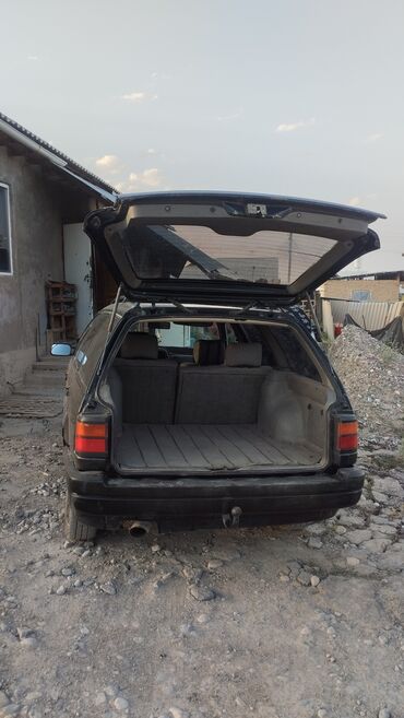 срочно срочно продам машину: Volkswagen Passat: 1992 г., 2 л, Механика, Бензин, Универсал