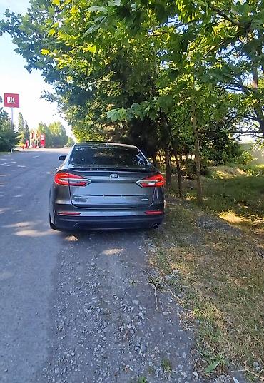 235 50 19: Ford Fusion: 1.5 l | 2019 il 292000 km Sedan — 2