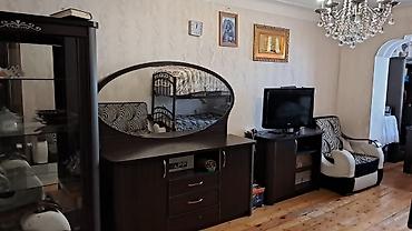 lökbatanda: Bakı, 2 otaqlı, Köhnə tikili, 42 kv. m — 1