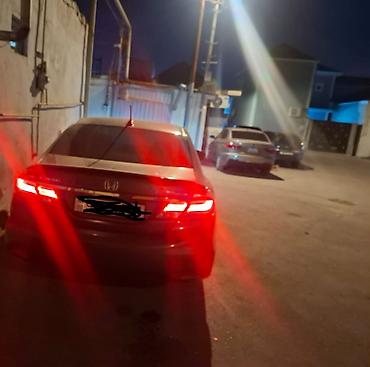 Honda: Honda Civic: 1.5 l | 2013 il Sedan — 9