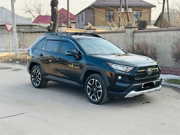 Toyota: Toyota RAV4: 2019 г., 2.5 л, Автомат, Бензин, Кроссовер