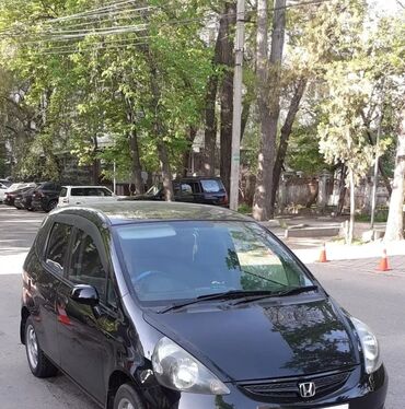 Honda: Honda Fit: 2004 г., 1.3 л, Автомат, Бензин, Седан