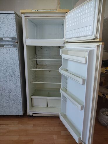 ət soyuducular: 2 qapılı Soyuducu Satılır, rəng - Ağ