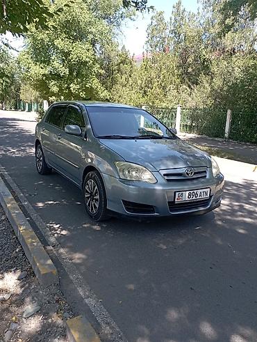 e klass: Toyota Corolla: 2002 г., Бензин, Хэтчбэк — 2
