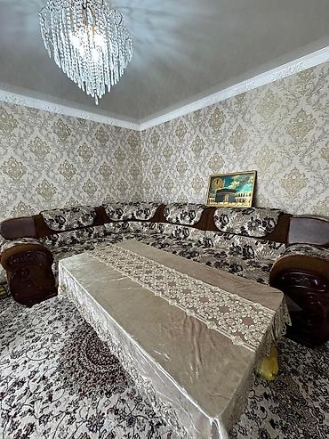 Дивандар: Бурчу бар диван, Жастыктар менен — 2