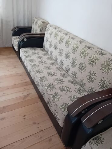 кресло кровать баку: İşlənmiş, Klassik divan, 2 kreslo, Bazalı, Açılan