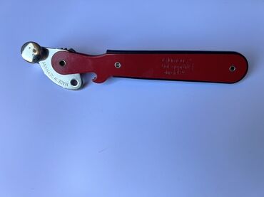 нож для пиццы: Ручная открывалка для консервных банок и бутылок Columbus (Germany) -