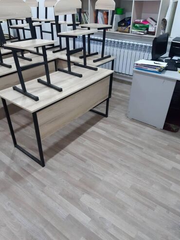 парты стулья: Комплект офисной мебели