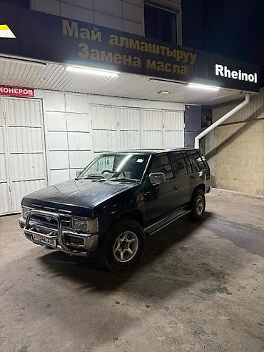 крыло на ниву: Nissan Terrano: 1993 г., 2.7 л, Автомат, Дизель, Внедорожник — 9