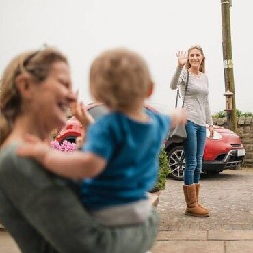 mərasim evi: 53 yaşında dayə👩‍👧‍👦 Məsuliyyətlər: 🥰 - 3 yaşdan 6 yaşa qədər uşağa öz