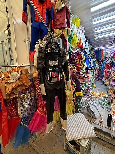 Карнавальные костюмы: Новогодние карнавальные костюмы - Дед Мороз: роскошные красные шубы с — 25