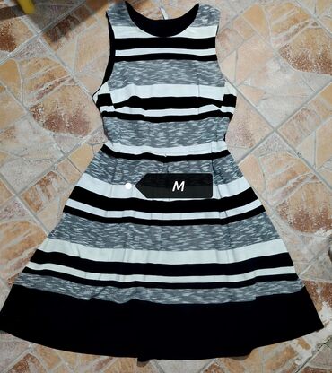 Haljine: Ženska haljine – (različiti modeli i dezеni ) 1) Crno-bela haljina — 9