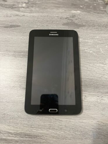 Audi: Samsung Galaxy Tab A (7.0") planşet Xüsusiyyətlər: - 7 düymlük ekran