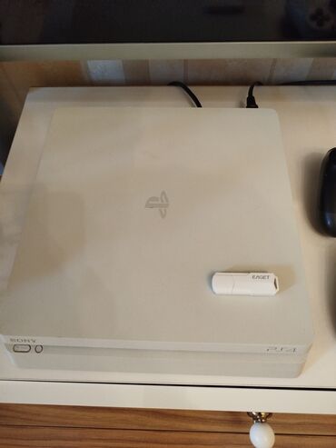 playstation oyunu: Sony Playstation 4 slim Super Edition. 9.00 di praşifkalıdır. Yaddaş