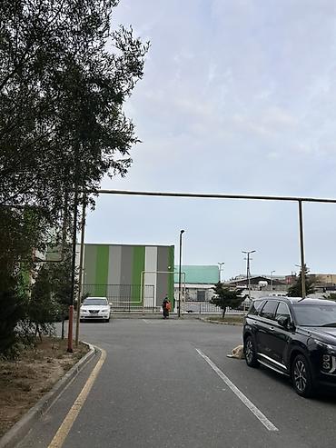 satili evlər: Günəşli, 3 otaqlı, Yeni tikili, m. 20 Yanvar, 80 kv. m — 3