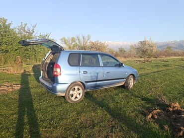 Mitsubishi: Mitsubishi Space Star: 2001 г., 1.3 л, Механика, Бензин, Минивэн