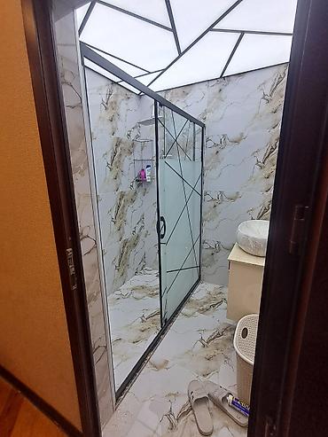 dus kabinalari: Şüşə duş kabinləri müxtəlif dizayn və ölçülərdə mövcuddur. Şəffaf və — 6