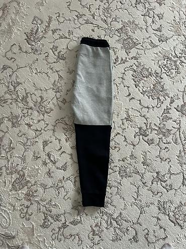 найк теч флиск: Мужские спортивные штаны Nike Tech Fleece (двухцветные) - Цвет: серый — 2