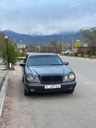 мерседес авто: Mercedes-Benz E 230: 1995 г., 2.3 л, Механика, Бензин, Седан