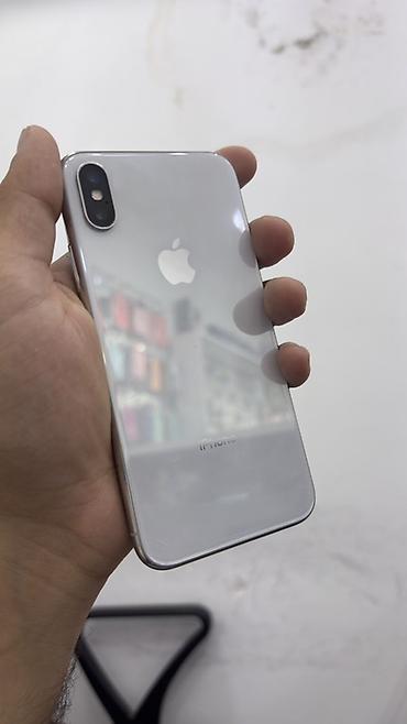 IPhone X, Gümüşü, Simsiz şarj lalafo.az -da IPhone X, Gümüşü, Simsiz şarj