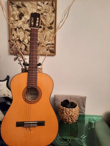 Творчество, искусство: Курсы игры на гитаре, укулеле, электрогитаре. Наладка, ремонт at lalafo.kg — 14 Творчество, искусство: Курсы игры на гитаре, укулеле, электрогитаре. Наладка, ремонт — 14