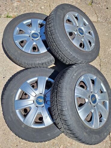 Tyres & Wheels: Prodajem zimske gume 185/65 r14 odlicna sara, nisu puno vozene