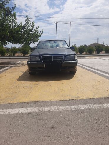 Mercedes-Benz: Mercedes-Benz C 180: 1.8 l | 1998 il Sedan