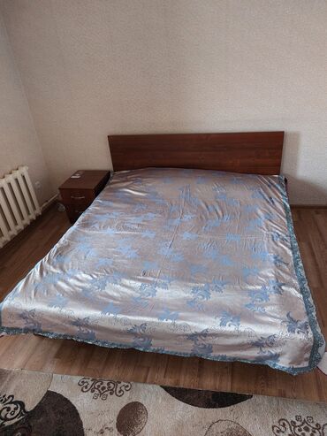 спальни диван бу: Спальный гарнитур, цвет - Коричневый, Б/у