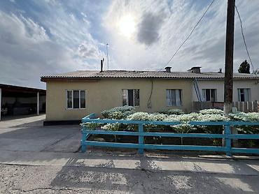 Кухонные гарнитуры: Кухонный гарнитур — 14