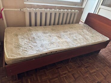 купить бу кровать с матрасом: Продается кровать 2 шт по 1500,бу находится в джале доме 70/1