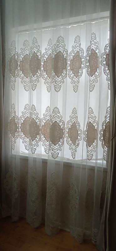 Tül pərdə – 2ədəddir. Hər biri 6metrden 3metrəyə bandofka yıgılıb