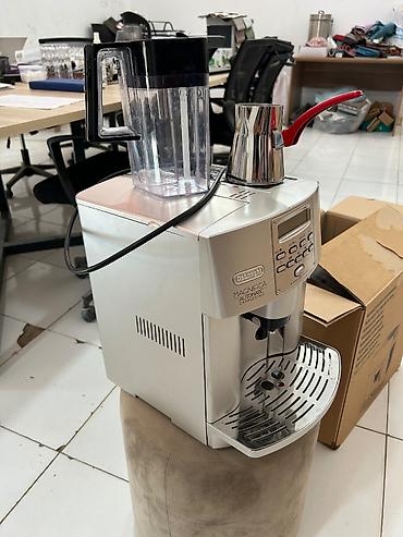 delongi: Qəhvəbişirən Delonghi, İşlənmiş, Ünvandan götürmə — 1