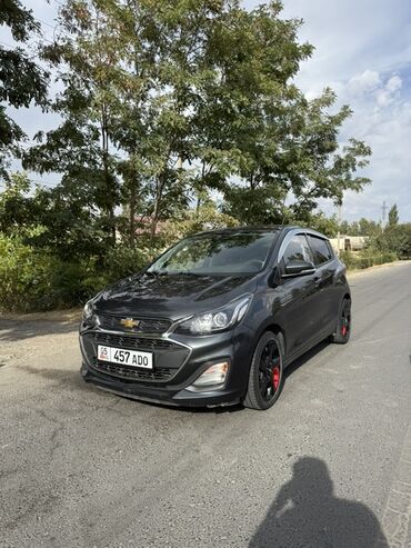 обмен на авто с доплатой: Chevrolet Spark: 2018 г., 1 л, Вариатор, Бензин, Хэтчбэк