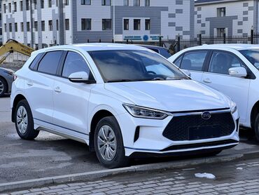 BYD: BYD ET: 2020 г., 1.6 л, Типтроник, Электромобиль, Хэтчбэк