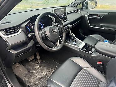 оочень: Toyota RAV4: 2020 г., 2.5 л, Гибрид, Кроссовер — 8