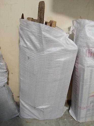 dsp material: Taxta materialları müxtəlif ölçüdə. Kisə ildə satılır. Preslənmiş dolu — 3