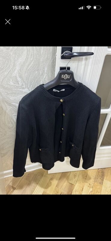 Fiat: Qara trikotaj kardiqan

- Brend: Zara ( Xl) 1 defe geyilib