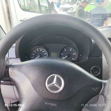 Легкий грузовой транспорт: Легкий грузовик, Mercedes-Benz — 12