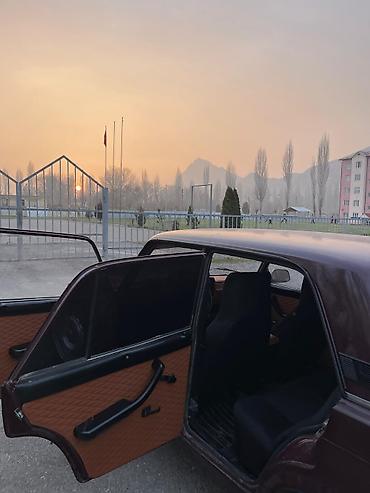 ВАЗ (ЛАДА): ВАЗ (ЛАДА) 2107: 2005 г., 1.6 л, Механика, Седан — 5