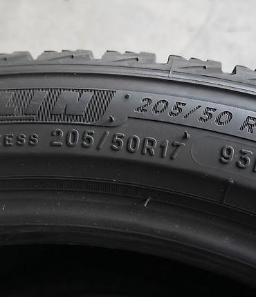 275 65 20: Шины 205 / 50 / R 17, Зима, Б/у, Комплект, Легковые, Michelin — 2