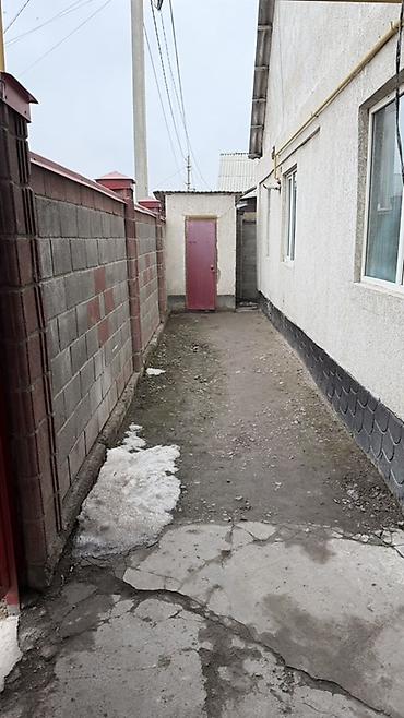 Продажа коттеджей и домов: Предлогается частный дом к продаже. Собственник. Включающей прихожую — 3