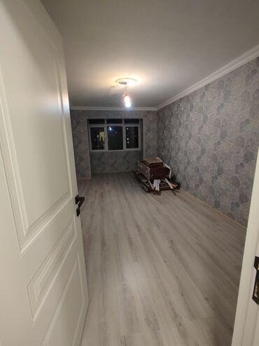 Mənzillər: Salam, Xırdalan şəhəri, Aytac və Sultan şadlıq evinin yanında, 27-ci -da lalafo.az — 17 Mənzillər: Salam, Xırdalan şəhəri, Aytac və Sultan şadlıq evinin yanında, 27-ci — 17