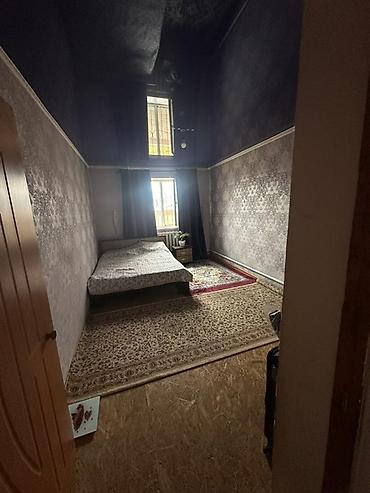 Продажа коттеджей и домов: Продается жилой дом с огороженным двором и капитальными постройками — 5