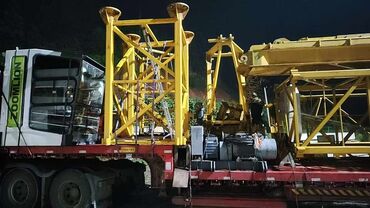 Услуги автовышки, крана: Секции башенного крана (металлоконструкции) - Жёлтые решетчатые — 7