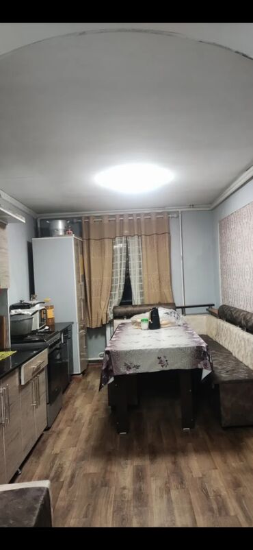 сдаю сто: 65 м², 3 комнаты, Парковка, Забор, огорожен